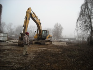2012-01-10 Equipment on Site.